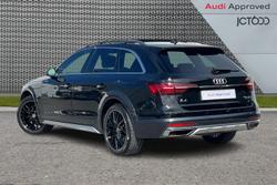 AUDI A4 Allroad Photo 3