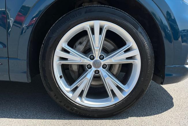 AUDI Q8 Photo 5