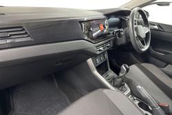 VOLKSWAGEN Polo Photo 2