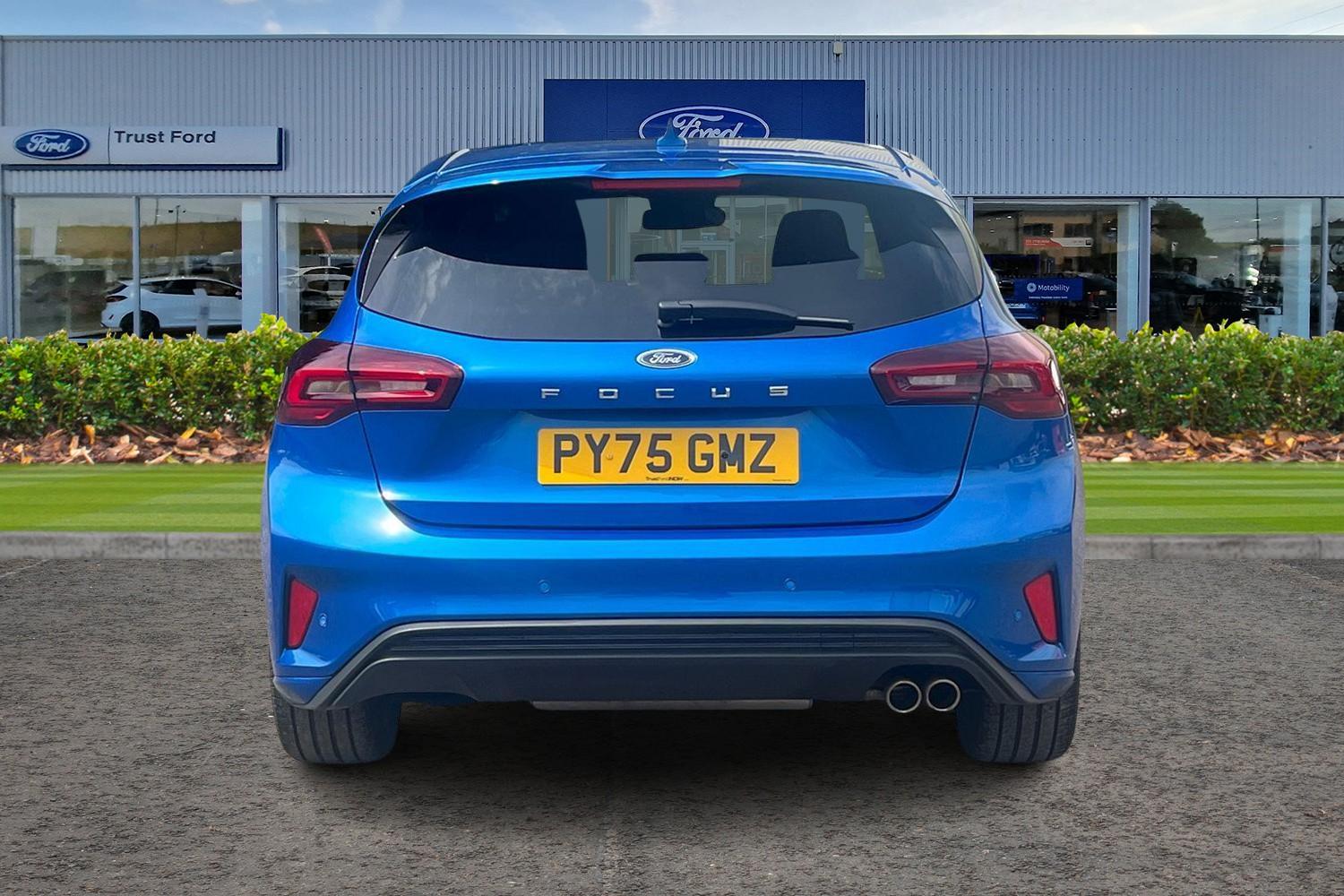 Ford Focus Photo 6