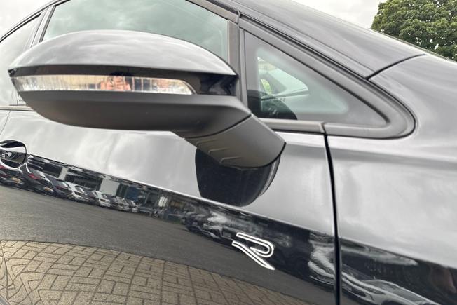 VOLKSWAGEN Golf Photo 20