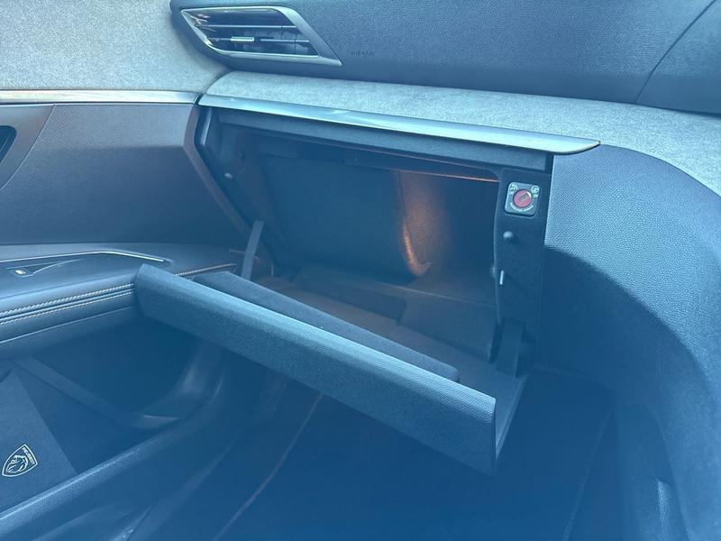 Used Peugeot 5008 KJ73YHT 30