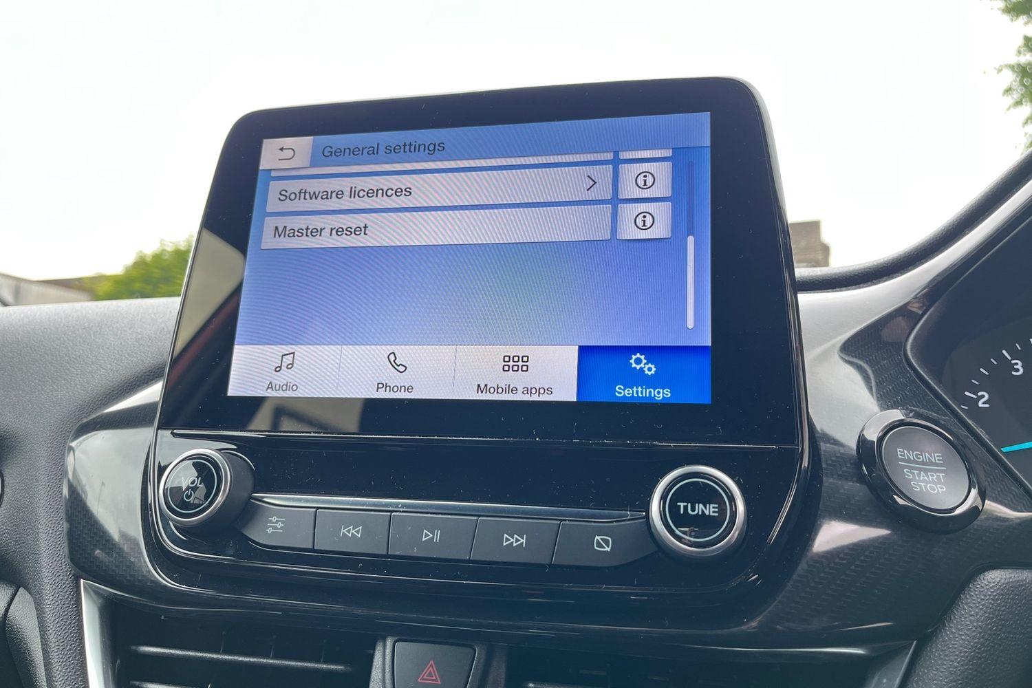 Ford FIESTA Photo 35