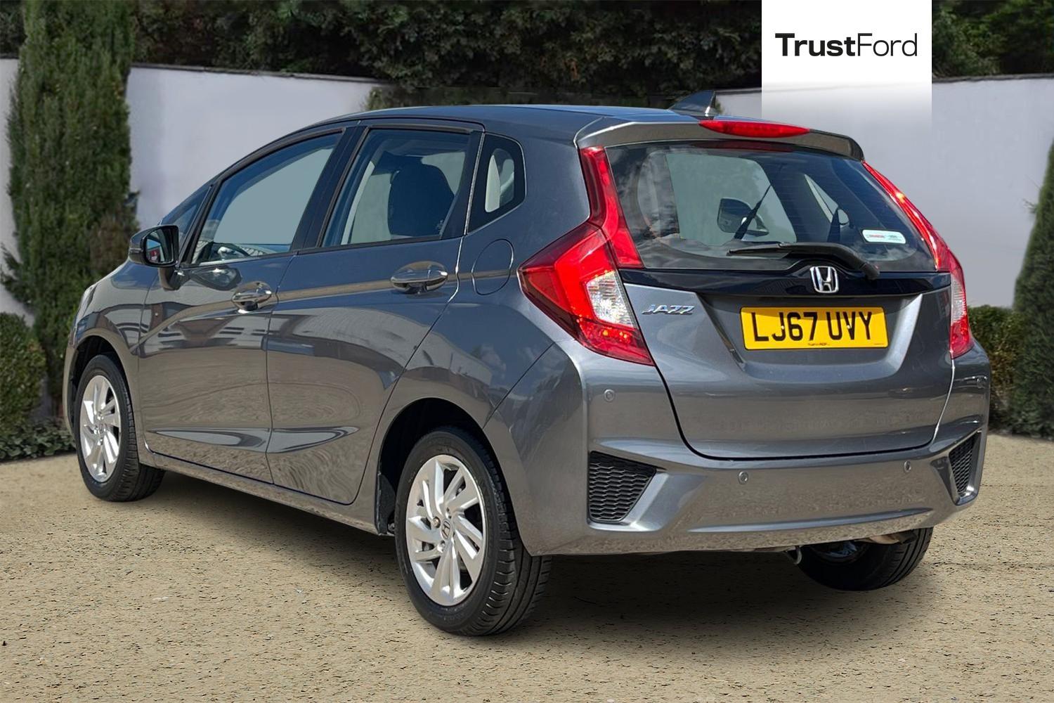 Honda Jazz Photo 1
