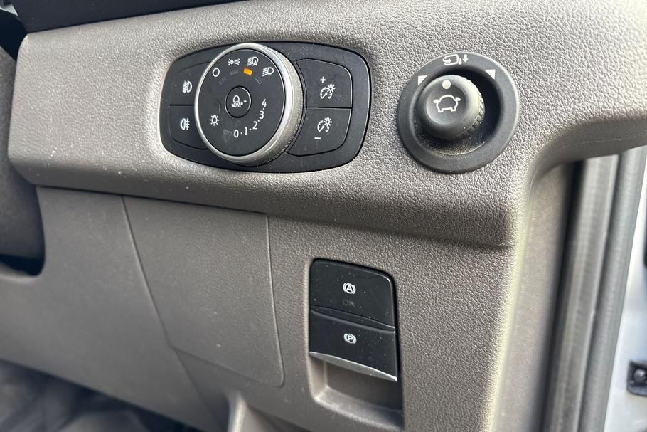 Used FORD TRANSIT WN75NUO 18