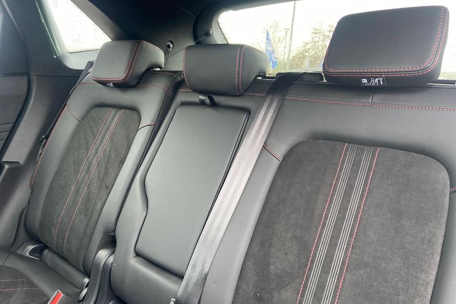 Ford Kuga Photo autoimg-248602a5cc15ec3efdd3305051e39a7415360b9d.jpg