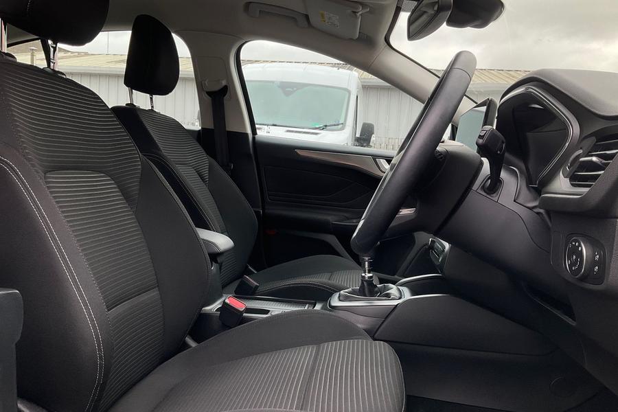 Ford Focus Photo autoimg-2488ef4e55467e1db382202bc881bef226cebe75.jpg