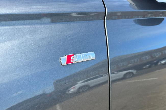 AUDI A6 Avant Photo 43