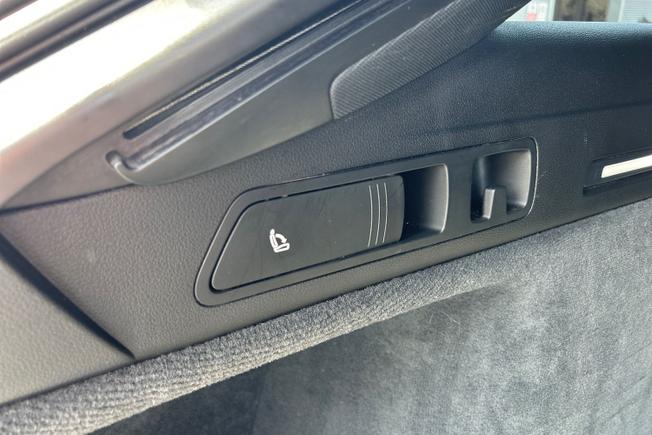 AUDI A6 Avant Photo 34