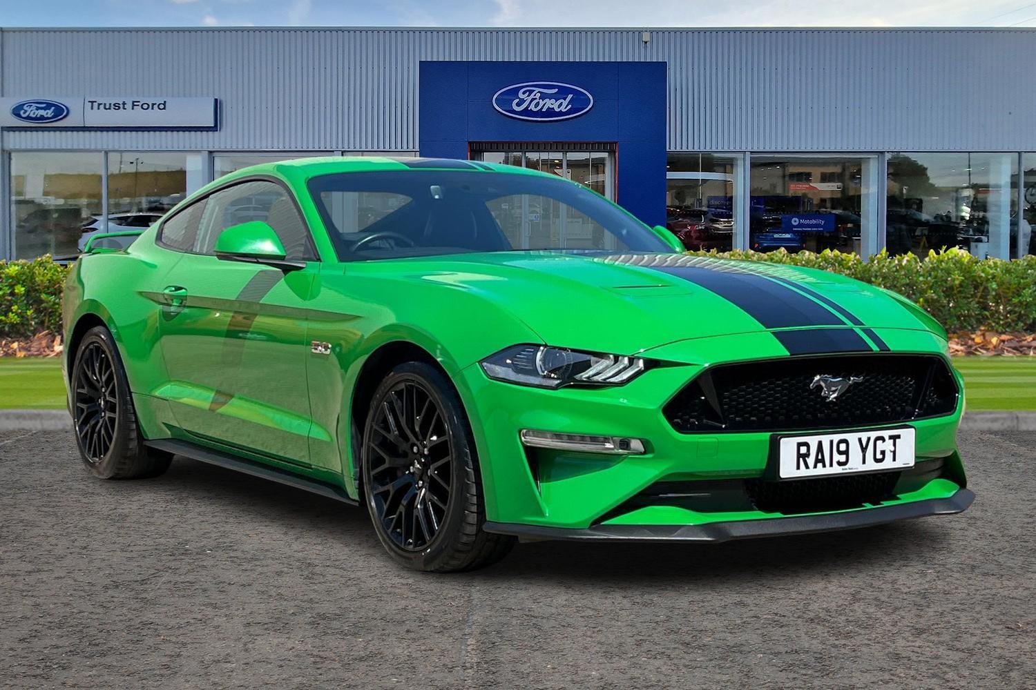 Ford Mustang Photo 0
