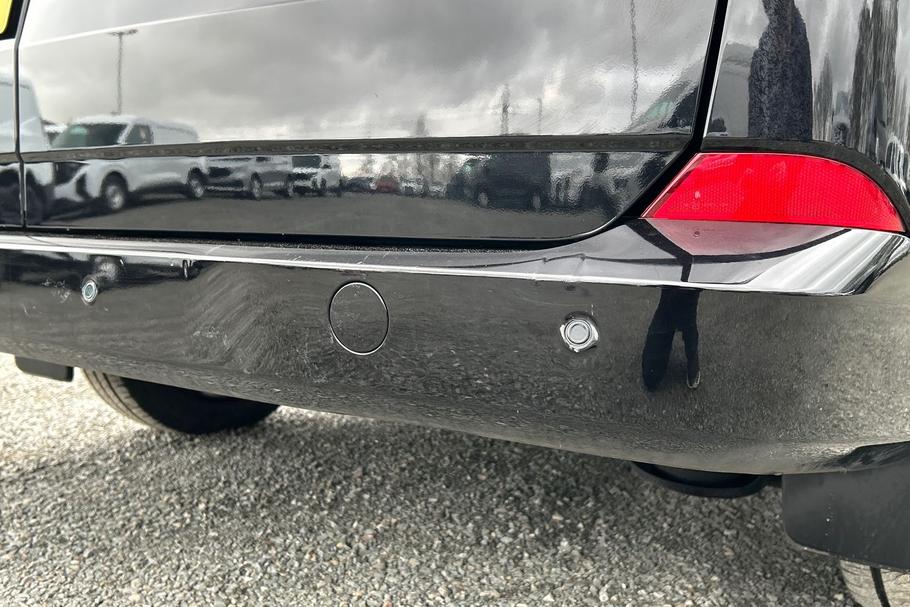 Used FORD TRANSIT CUSTOM MT75FFE 26