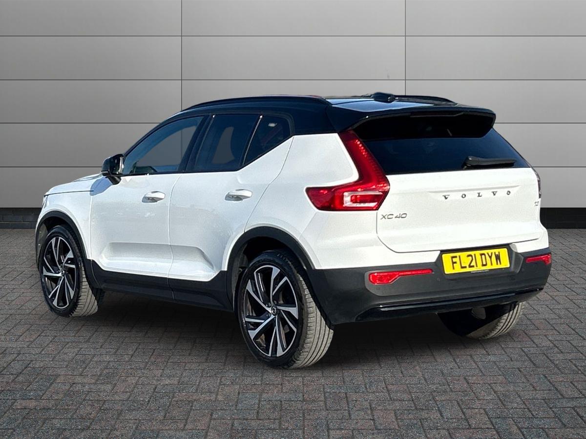 Volvo XC40 Photo 1