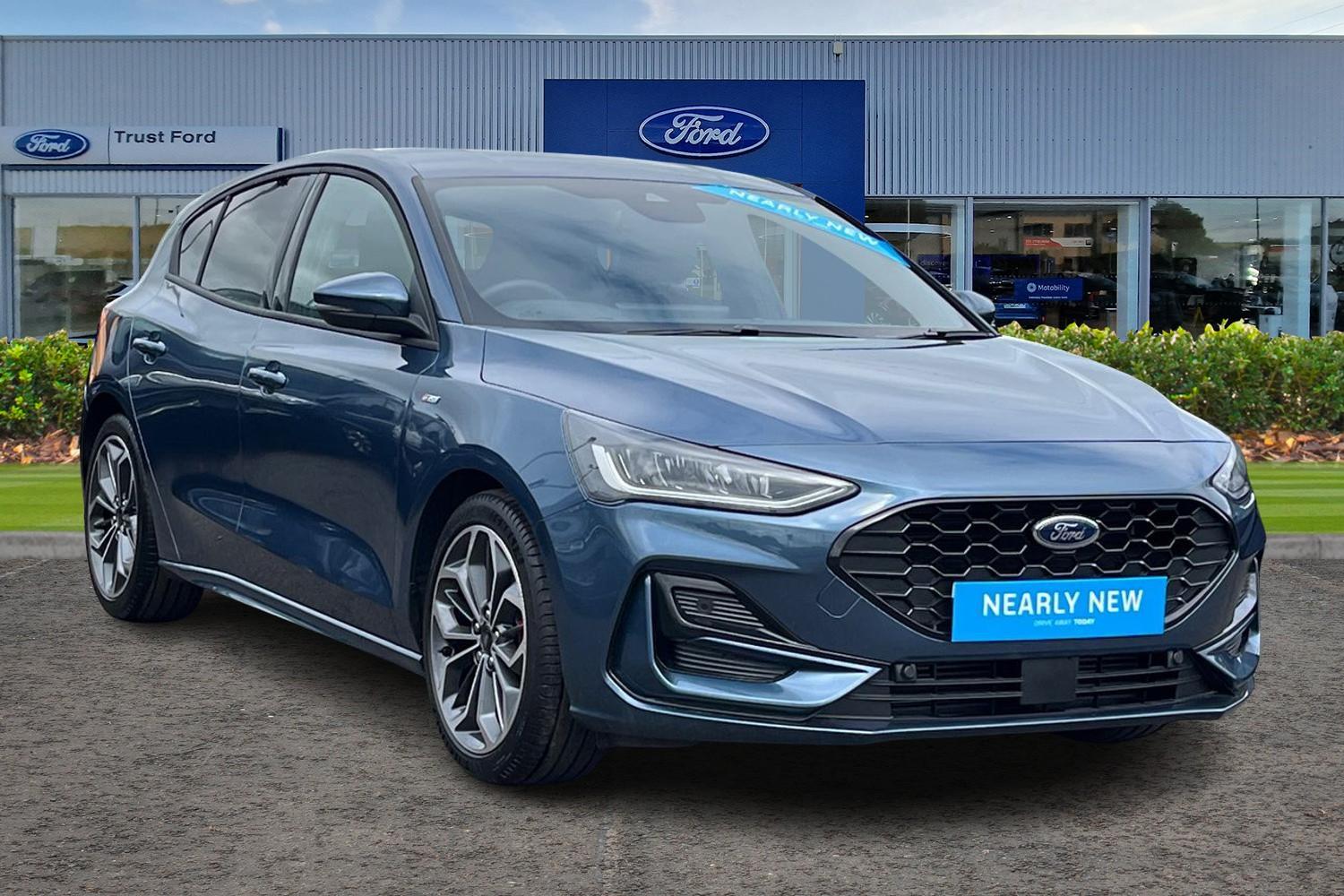 Ford FOCUS Photo 0