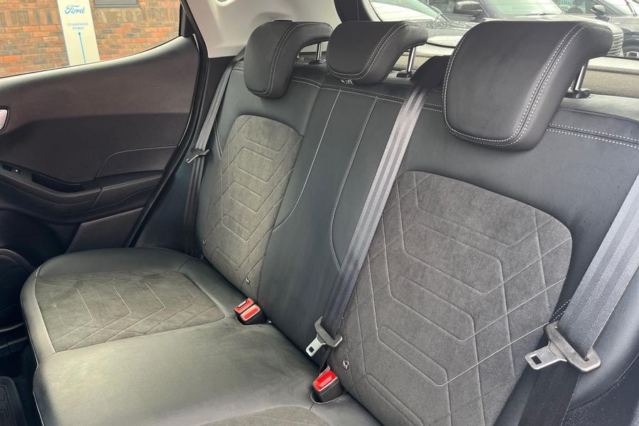 Ford FIESTA Photo autoimg-24960b750fe0c7b4336d97930fc6258bb15254eb.jpg