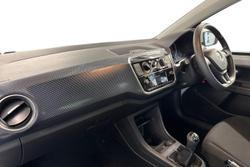 Volkswagen up! Photo 2