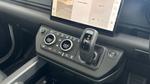 Land Rover Defender Photo 12