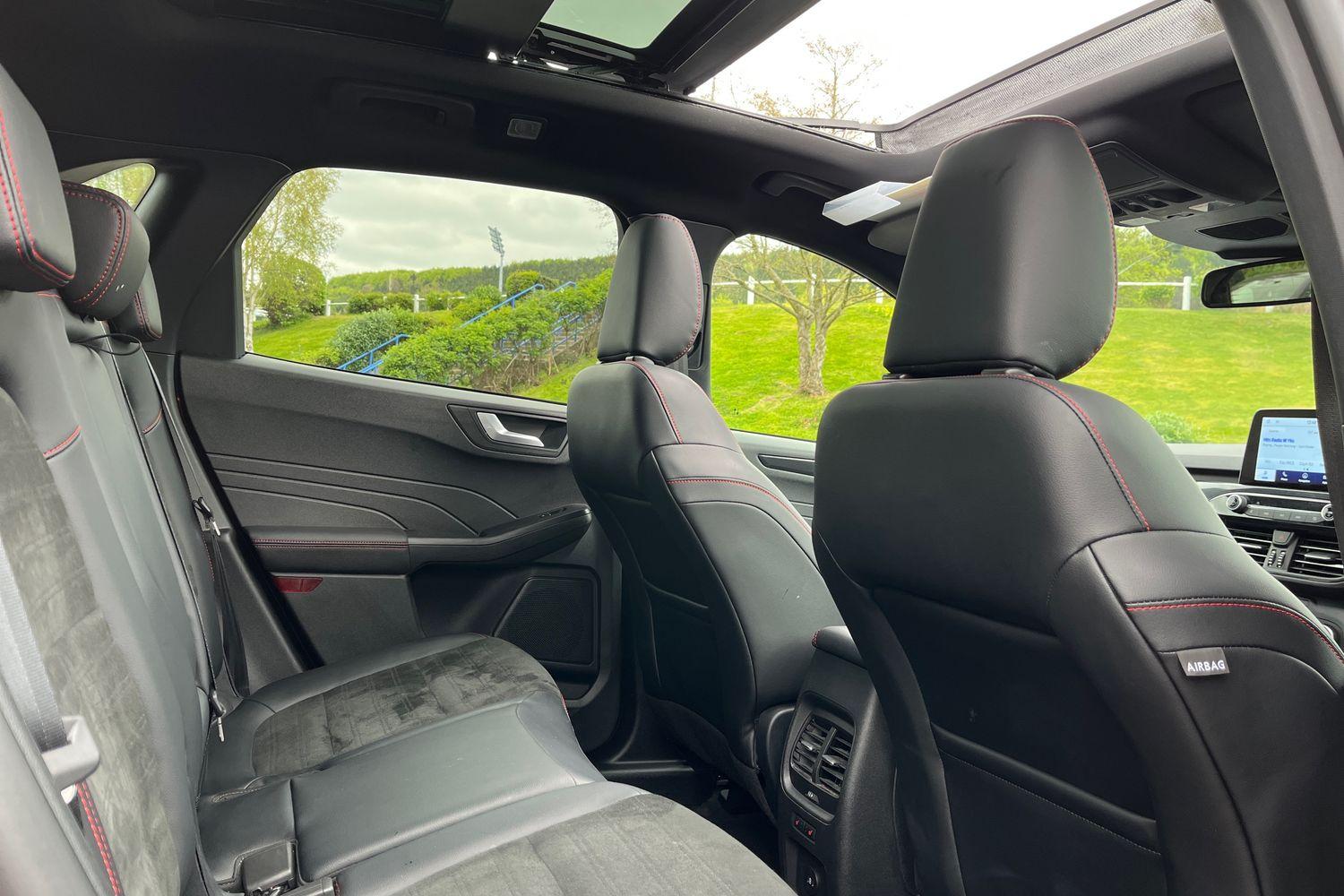 Ford KUGA Photo 37