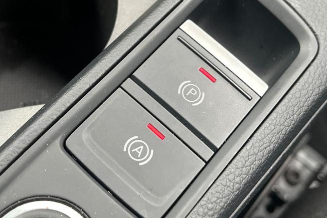 AUDI Q3 Photo 22