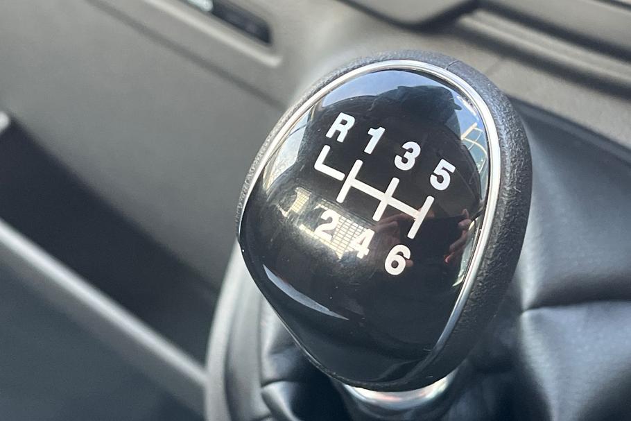 Used FORD TRANSIT WR75HDK 14