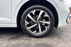 VOLKSWAGEN Polo Photo 5