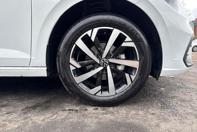 VOLKSWAGEN Polo Photo 5