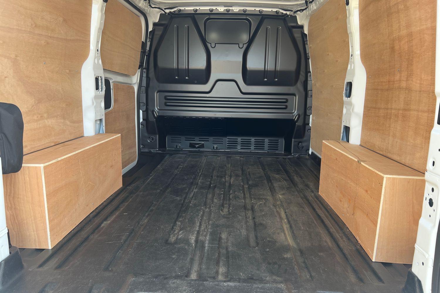 Ford E-TRANSIT CUSTOM Photo 27
