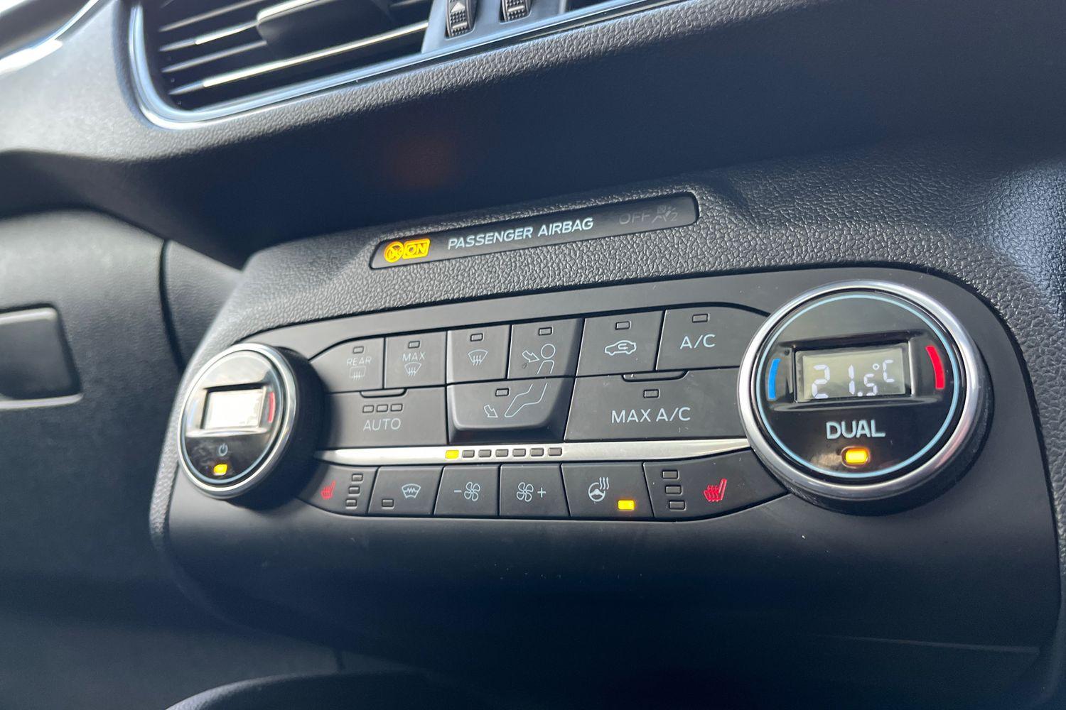 Ford KUGA Photo 21