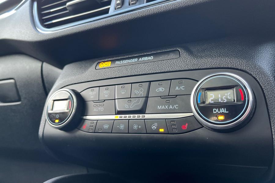 Ford KUGA Photo autoimg-24a3f67d6cbd1f388fcb4d6da4e3d30913ab1c52.jpg