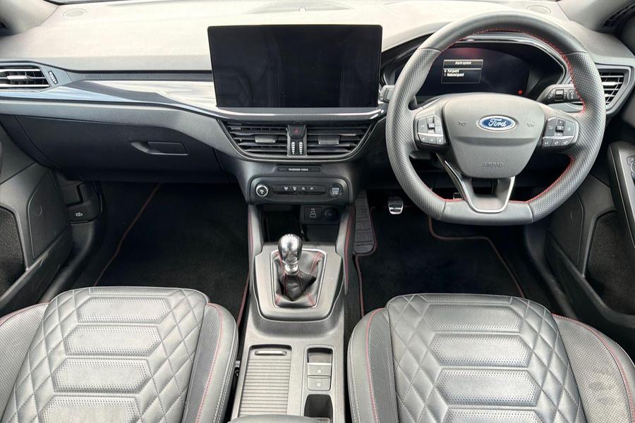 Ford FOCUS Photo autoimg-24a748ba5f840a1a05e5acc847647a228bded9e9.jpg