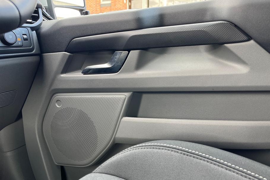 Used Ford TRANSIT CUSTOM KMZ4245 27