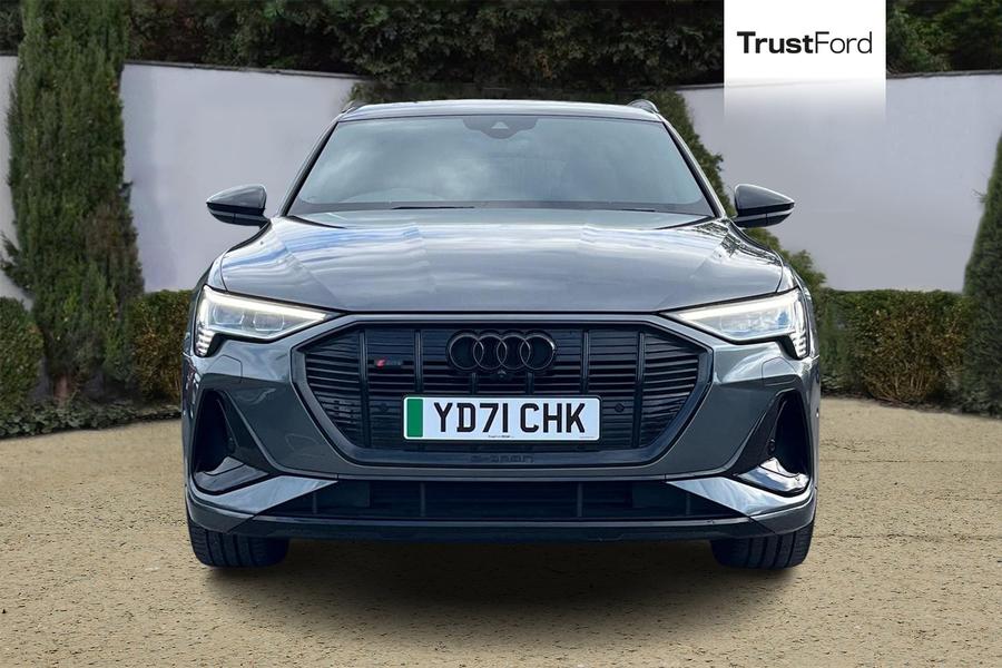 Audi e-tron Photo autoimg-24ab899777fea24be956b4f628f4abea3916bcf0.jpg
