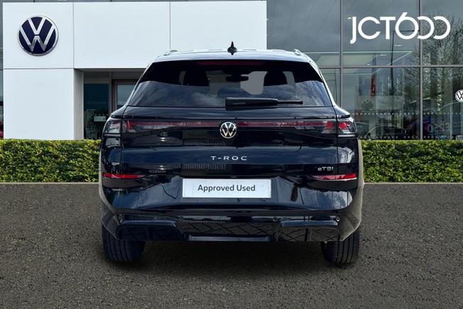 VOLKSWAGEN T-Roc Photo 7