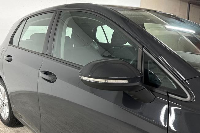VOLKSWAGEN Golf Photo 20