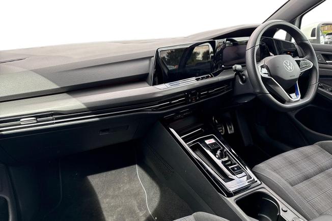 VOLKSWAGEN Golf Photo 2