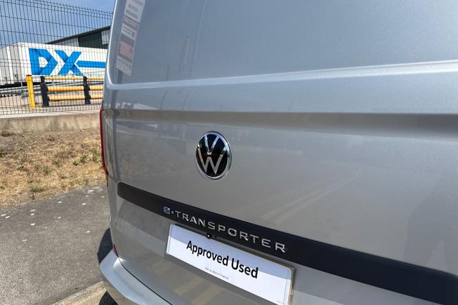 VOLKSWAGEN E-Transporter Photo 33