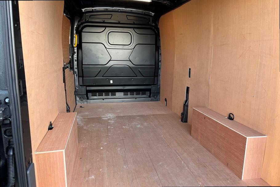 Used Ford TRANSIT 10