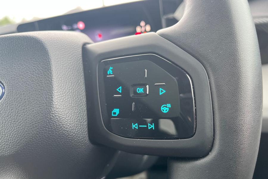 Ford Explorer Photo autoimg-24b8d85a3b47cb63b4c96327b4d413012f80519a.jpg