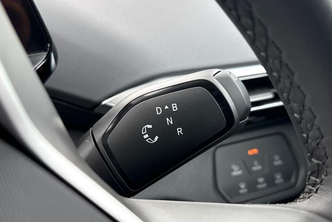 VOLKSWAGEN Id.5 Photo 35