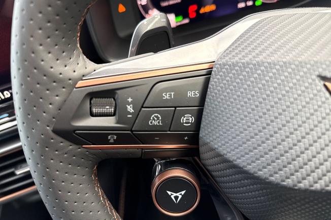 CUPRA Formentor Photo 16