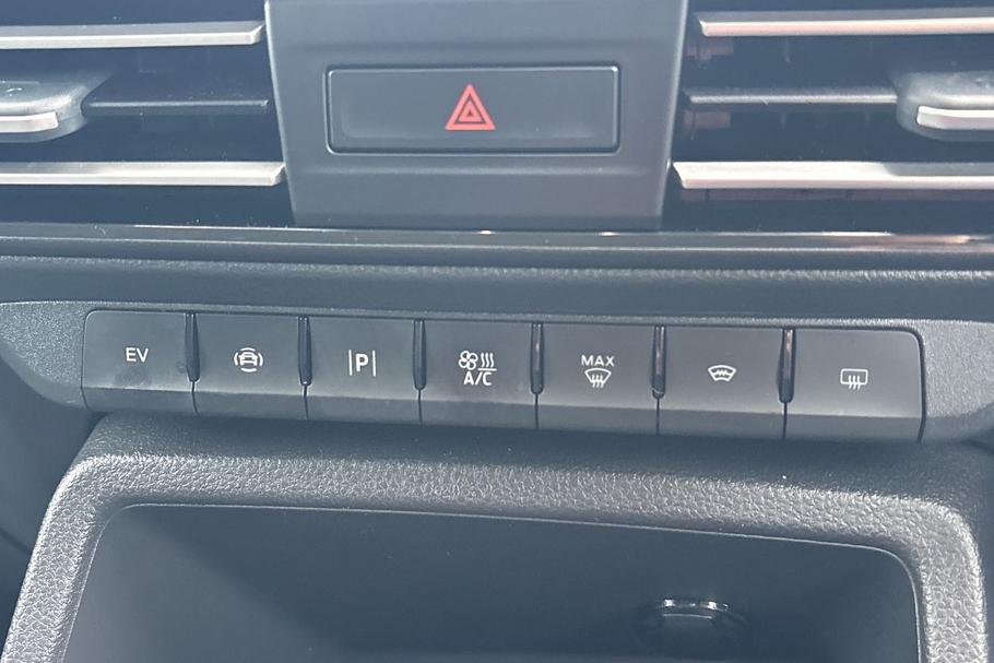 Used FORD TRANSIT CONNECT WN25HKK 24