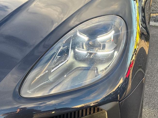 PORSCHE Macan Photo 21