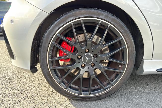 MERCEDES-BENZ A Class Photo 5