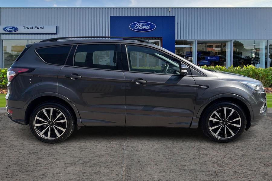 Ford KUGA Photo autoimg-24d73736813631bf29552934423f56889c1d1568.jpg