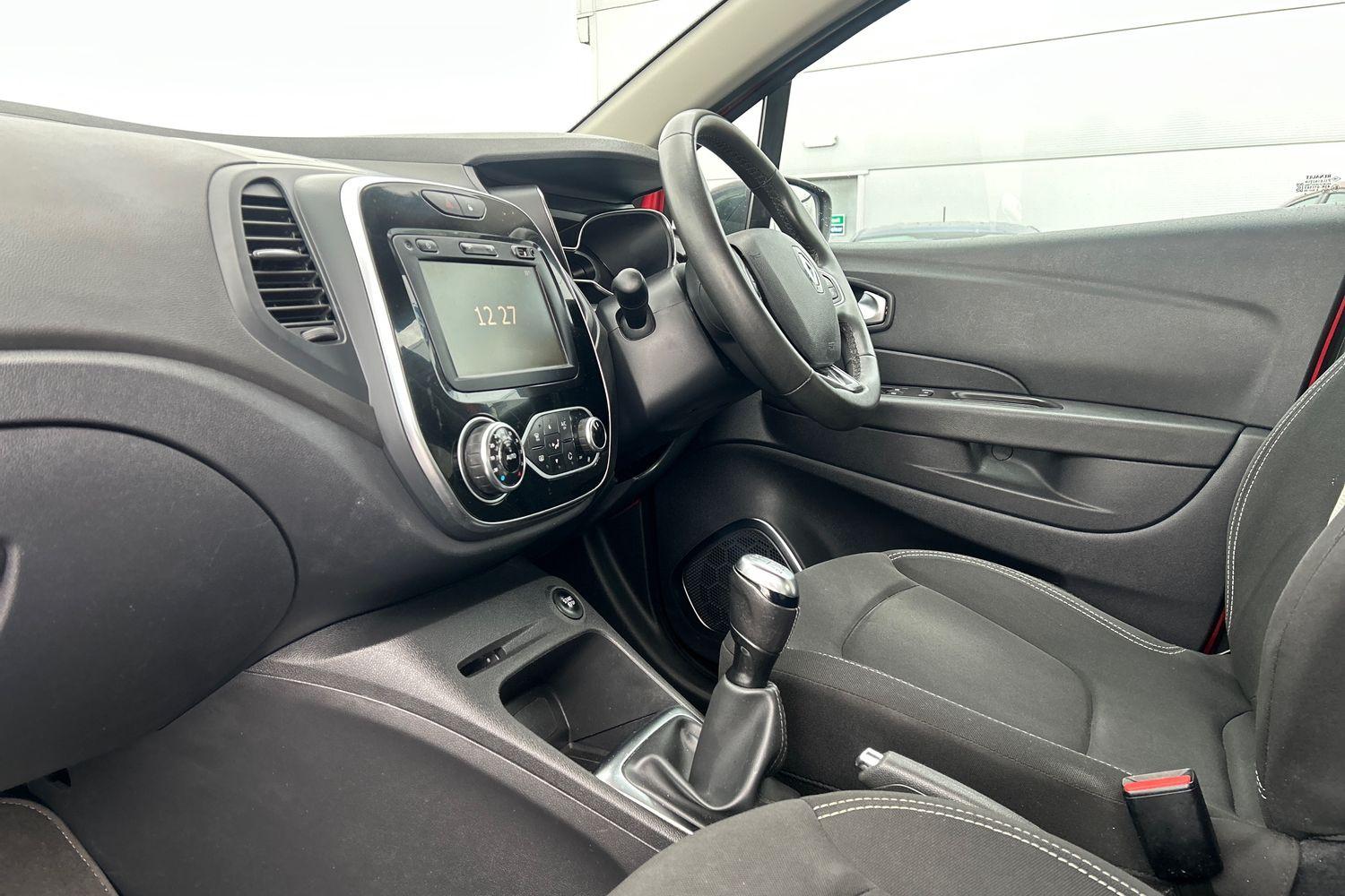 Renault CAPTUR Photo 17
