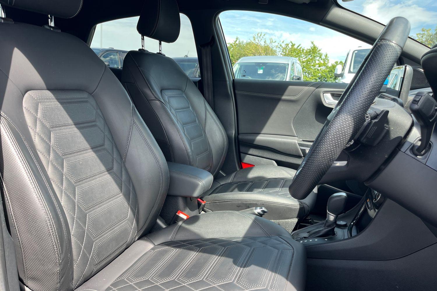 Ford PUMA Photo 16