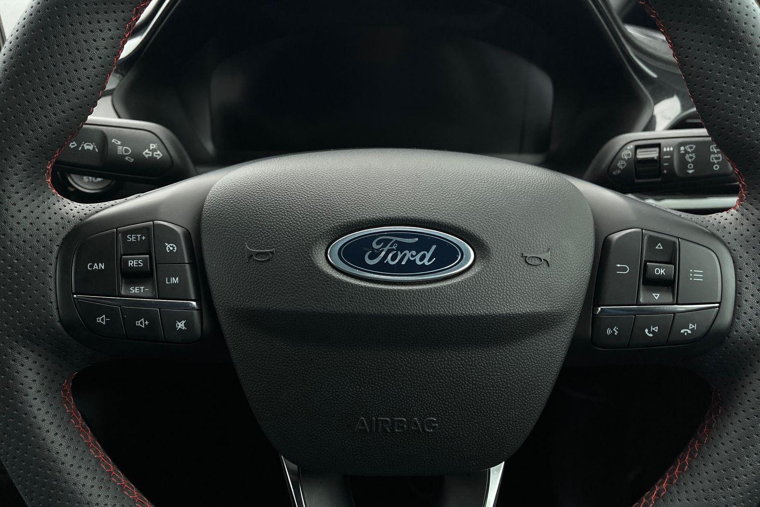 Ford FIESTA Photo 11