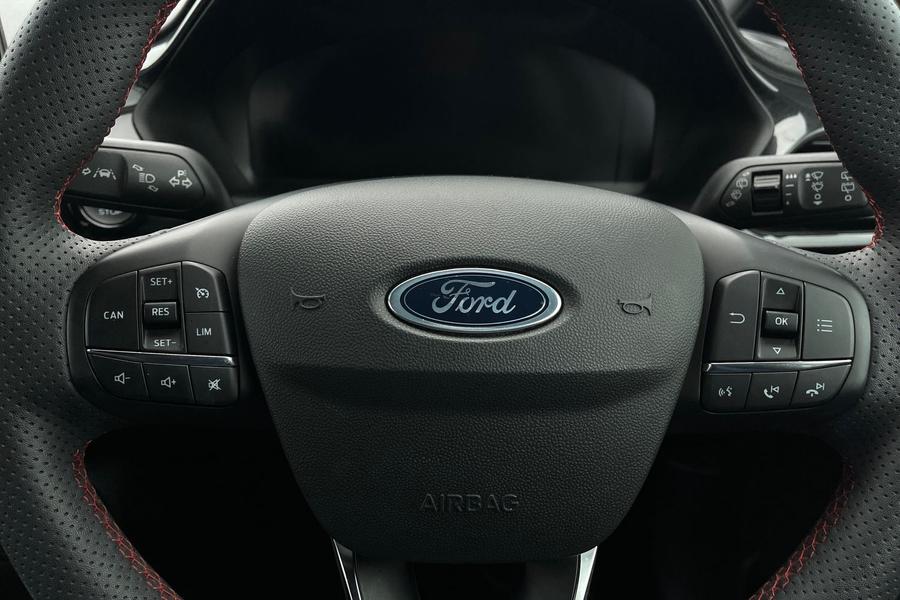 Ford FIESTA Photo autoimg-24dbfe6917bbc873fdb690073b0c42502a3f022b.jpg
