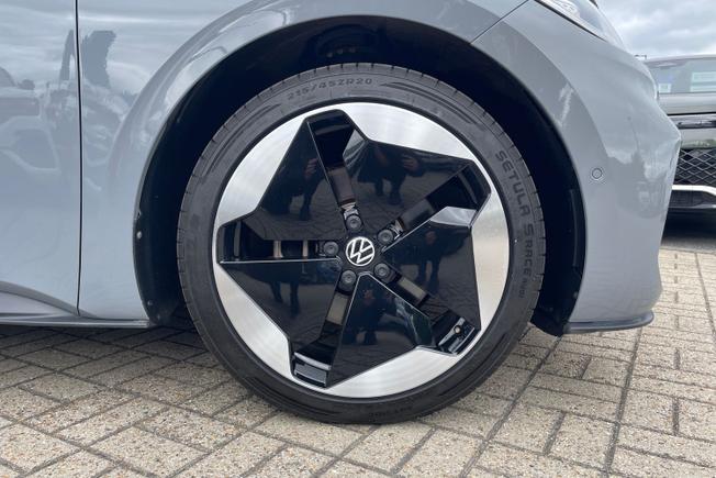VOLKSWAGEN ID.3 Photo 5