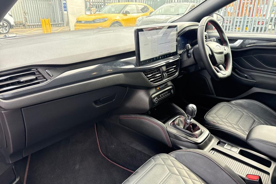 Ford FOCUS Photo autoimg-24e1599d3e7a96c7933c76c00887b454a1c51130.jpg