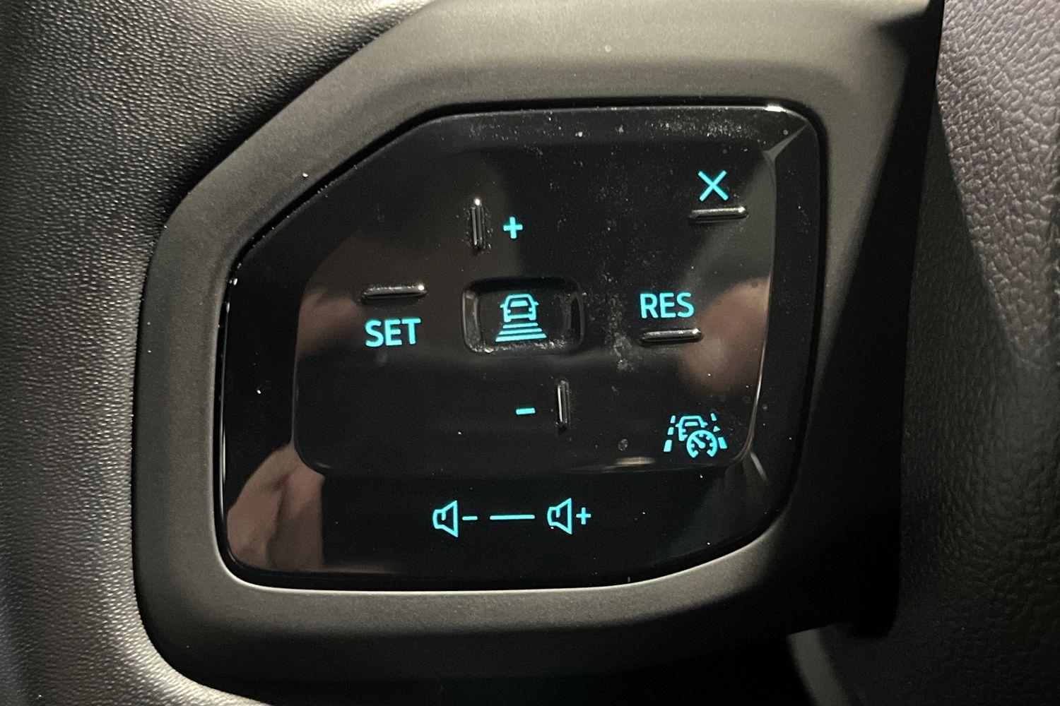 Ford Explorer Photo 41
